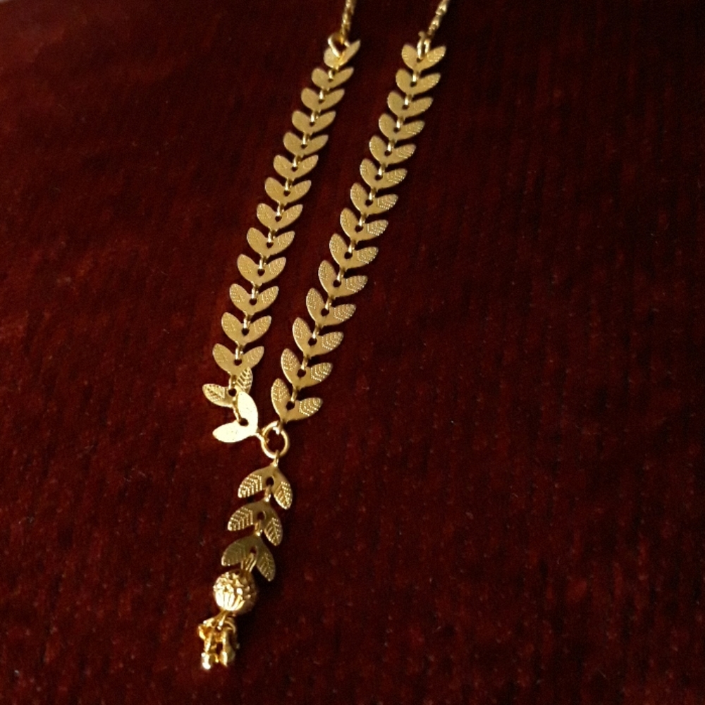 Necklace - Picture 6 of 9